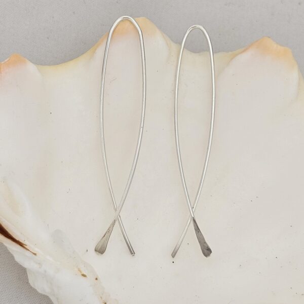 Cross Over Fish design Earring