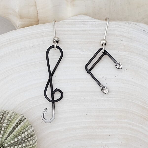 Let's make Music Earrings